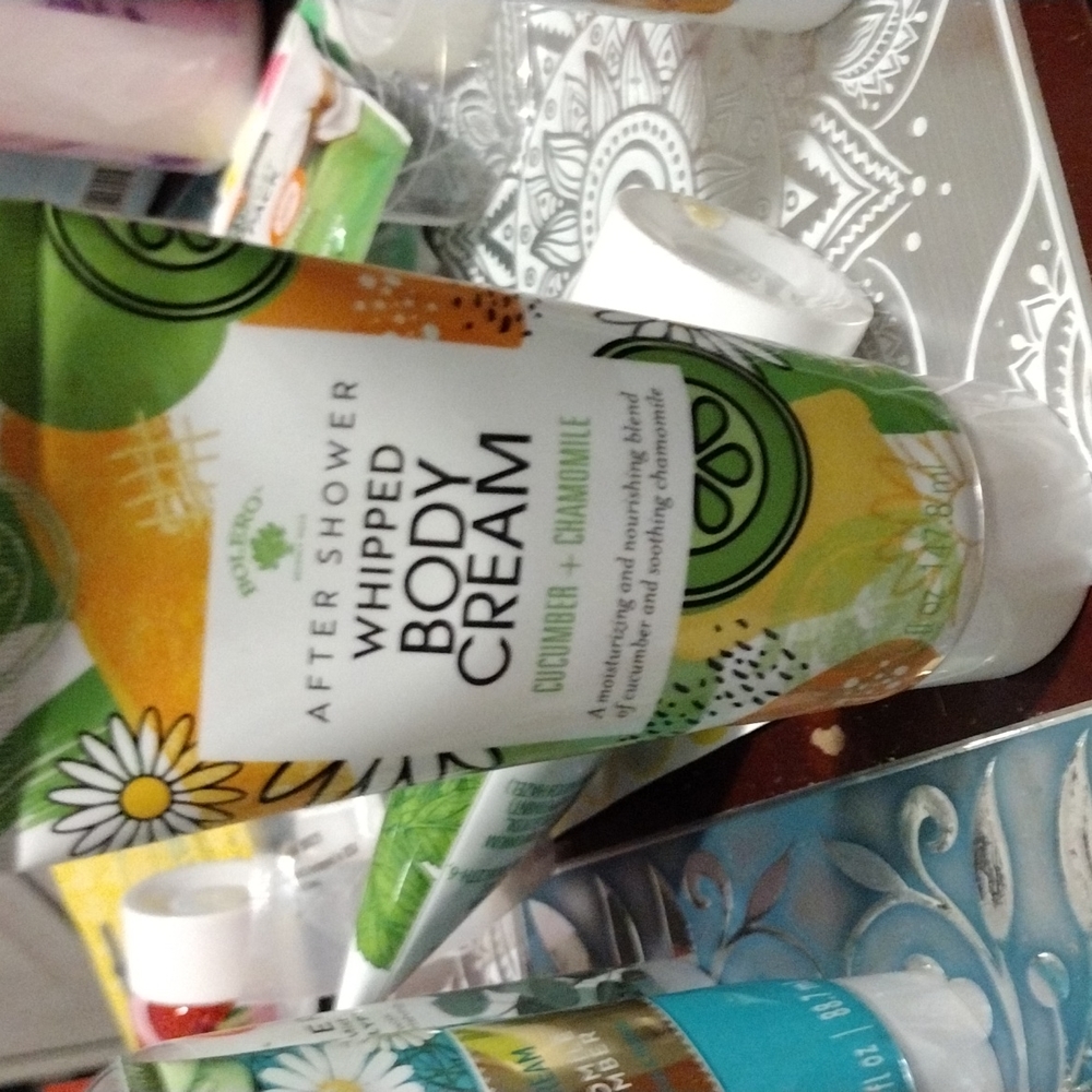 CUCUMBER + CHAMOMILE bath set